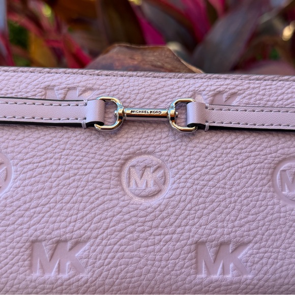 Michael Kors Jet Set Carson LG Bifold Wallet MK Embossed Lilac